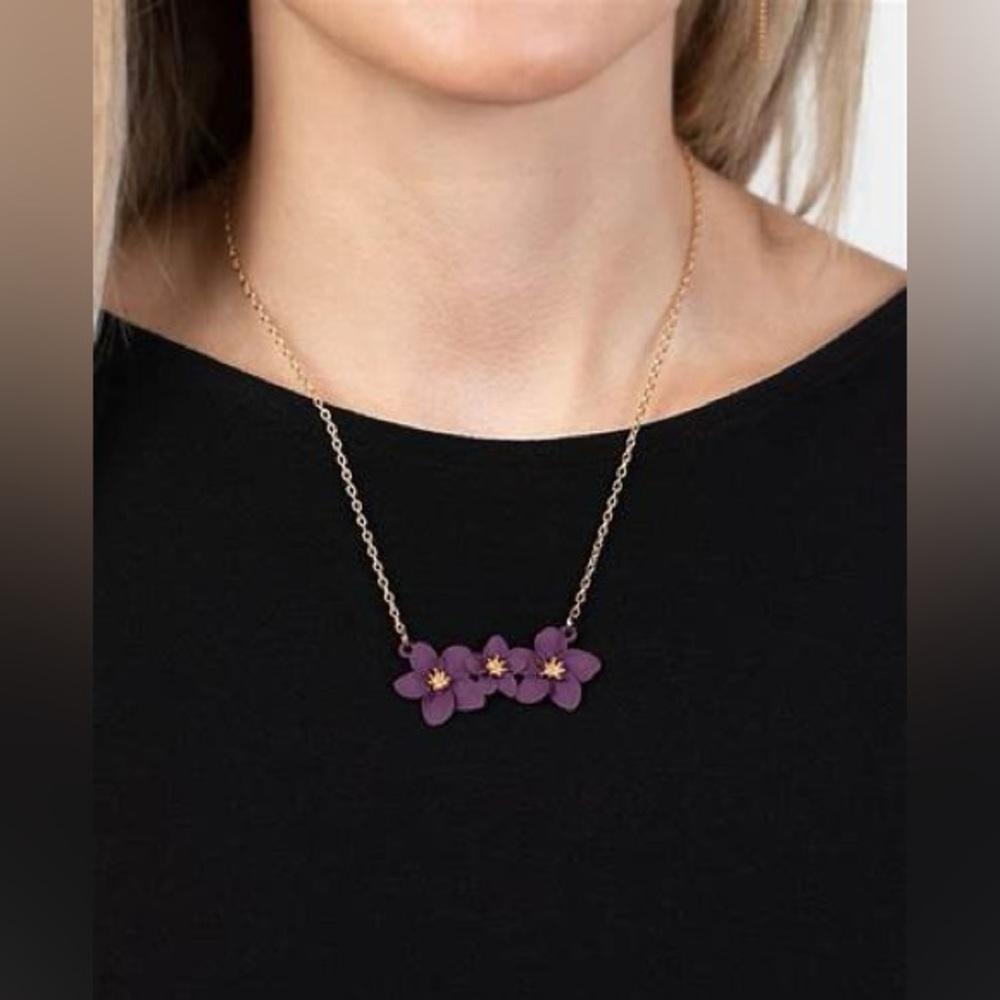 Elegant Purple Floral Gold Necklace
